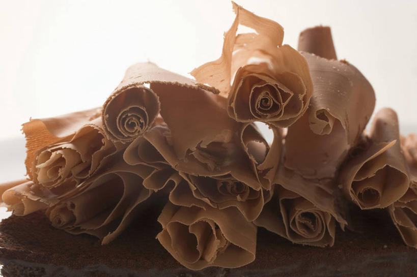 点心,无人,横图,俯视,室内,特写,白天,下午茶,餐桌,桌子,一排,阴影,整齐,反射,影子,食品,糖,糖果,甜点,甜品,巧克力蛋糕,食物,糕点,排列,甜食,巧克力,餐台,朱古力,堆,队列,彩图,高角度拍摄,蛋糕