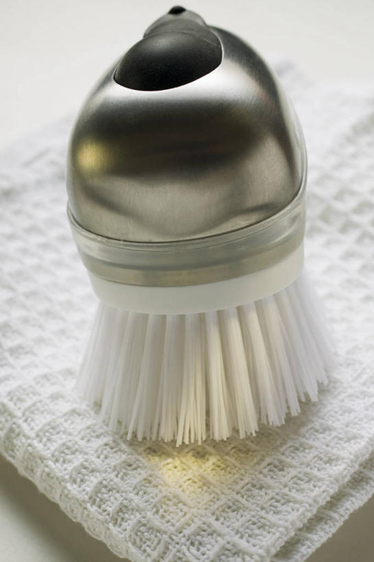 无人,竖图,俯视,室内,特写,白天,白色背景,烹饪,餐桌,桌子,静物,厨具,纺织品,阴影,反射,布,影子,织物,抹布,一个,刷子,摄影,影棚,单个,餐台,烹饪用具,烹调用具,烹调,彩图,高角度拍摄,影棚拍摄,拍摄