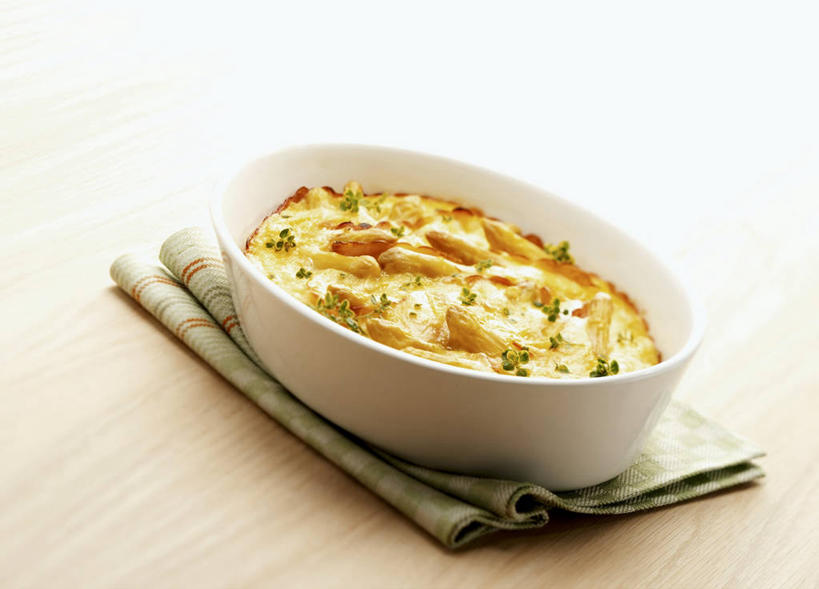 奶酪,无人,横图,俯视,室内,特写,白天,烹饪,西餐,桌面,桌子,芦笋,蔬菜,阴影,新鲜,反射,木制,影子,陶瓷,干酪,起司,料理,食品,陶瓷制品,芝士,营养,菜肴,美食,食物,一个,餐巾,木制品,容器,碗,乳酪,西式,摄影,佳肴,有机食品,绿色食品,影棚,单个,储藏,乳制品,储存,发酵,保洁方巾,口布,猪尾巴,药鸡豆子,石刁柏,蚂蚁杆,龙须菜,狼尾巴根,彩图,高角度拍摄,影棚拍摄,拍摄,贮存