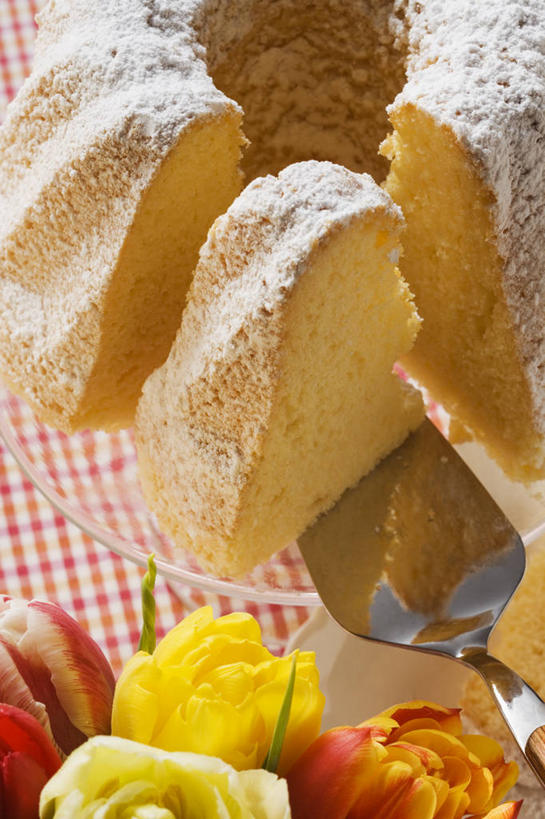 点心,无人,竖图,俯视,室内,特写,白天,下午茶,桌面,桌子,餐具,阴影,盛开,反射,木制,碟子,盘,影子,食品,花蕾,花,花瓣,花朵,鲜花,食物,糕点,盘子,木制品,碟,花苞,花蕊,摄影,影棚,海绵蛋糕,彩图,高角度拍摄,影棚拍摄,拍摄,蛋糕