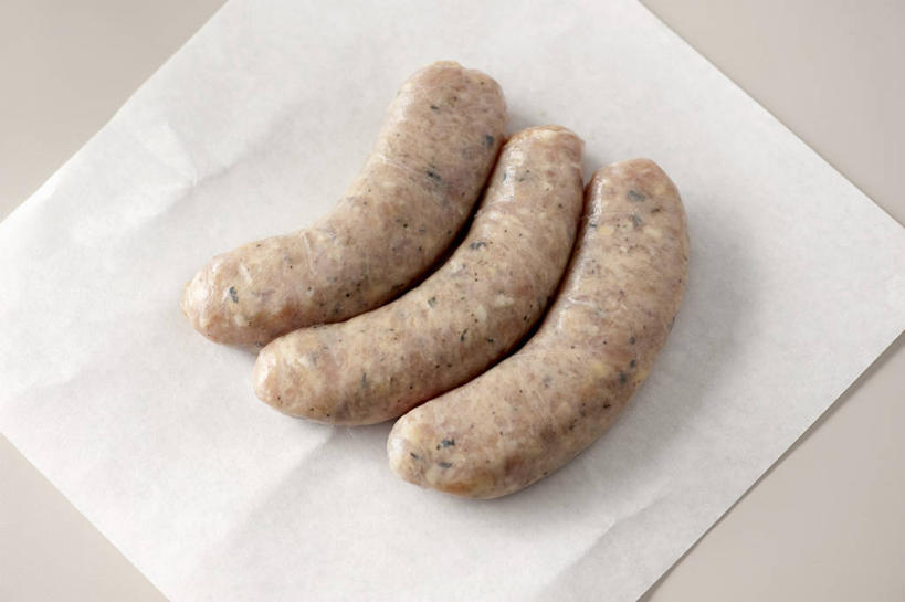 无人,横图,俯视,室内,特写,白天,生活用品,桌面,桌子,三根,一排,阴影,灰色背景,整齐,反射,木制,影子,纸,香肠,腊肠,排列,木制品,纸巾,日用品,摄影,影棚,卫生纸,队列,生活用纸,德式香肠,彩图,高角度拍摄,影棚拍摄,拍摄