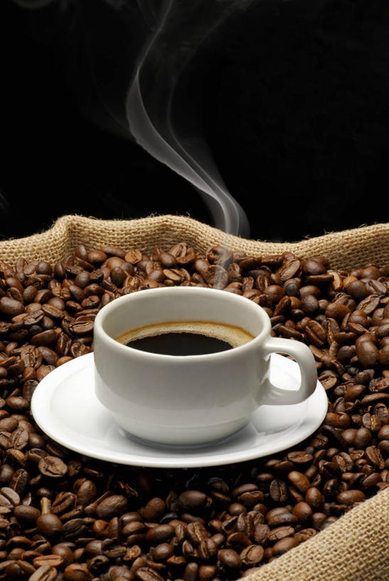 咖啡,无人,竖图,俯视,室内,特写,白天,幸福,植物,雾,豆,杯子,餐具,袋子,阴影,沸腾,黑色背景,朦胧,模糊,反射,蒸汽,瓷器,碟子,盘,影子,豆类,豆子,咖啡杯,陶瓷制品,水蒸气,雾气,麻袋,娱乐,饮料,一个,盘子,容器,碟,咖啡豆,享受,休闲,温馨,放松,乐趣,摄影,影棚,单个,储藏,气体,提神,舒适,储存,瓷杯,醒脑,豆科,蒸发,软饮料,咖啡因,彩图,高角度拍摄,影棚拍摄,拍摄,贮存