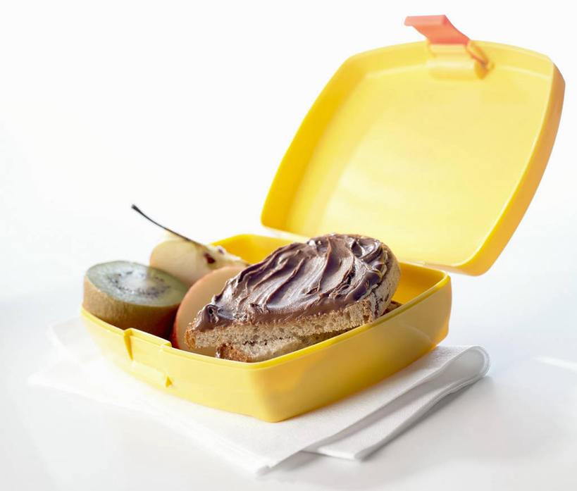 无人,横图,俯视,室内,特写,白天,白色背景,烹饪,西餐,餐桌,桌子,阴影,反射,纺织物,影子,塑料,调料,酱料,酱汁,佐料,三明治,料理,食品,调味品,调味料,酱,菜肴,美食,盒子,食物,容器,塑料制品,毛巾,快餐,清洁,花生酱,西式,摄影,佳肴,影棚,餐台,储藏,保暖,储存,透气,西式快餐,防水,三文治,储水,耐磨,吸水,彩图,高角度拍摄,影棚拍摄,拍摄,贮存