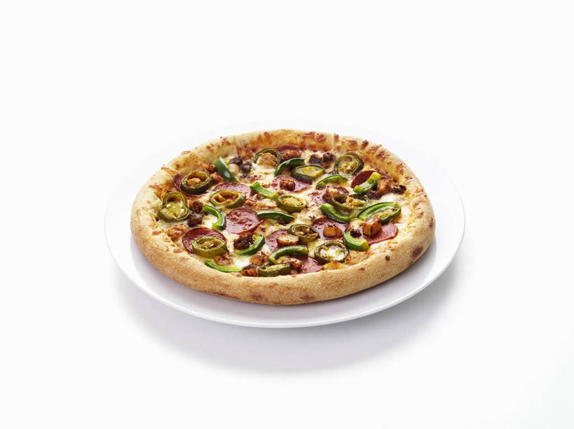 无人,横图,俯视,室内,特写,白天,白色背景,烹饪,西餐,餐桌,桌子,蔬菜,餐具,阴影,朦胧,模糊,新鲜,反射,碟子,盘,影子,香肠,料理,食品,披萨,匹萨,西葫芦,腊肠,菜肴,美食,食物,盘子,碟,快餐,白瓜,西式,摄影,佳肴,有机食品,绿色食品,影棚,餐台,比萨,西式快餐,垃圾食品,意大利薄饼,茭瓜,彩图,高角度拍摄,影棚拍摄,拍摄