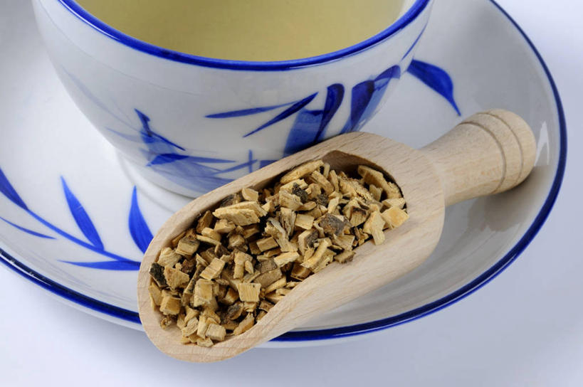 无人,横图,俯视,室内,特写,白天,白色背景,幸福,植物,茶,桌面,桌子,杯子,餐具,阴影,反射,木制,碟子,盘,影子,陶瓷,茶叶,草药,药草,陶瓷制品,一杯,娱乐,中药,一个,盘子,木制品,水杯,碟,享受,休闲,温馨,放松,乐趣,摄影,影棚,单个,提神,舒适,醒脑,药材,中草药,中药材,本草,茶杯,彩图,高角度拍摄,影棚拍摄,拍摄