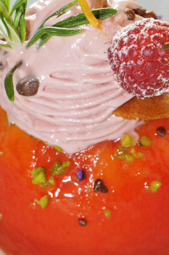 无人,竖图,俯视,室内,特写,白天,爱情,桌面,桌子,阴影,装饰,盛开,反射,木制,影子,冰激凌,浪漫,清凉,花蕾,花,花瓣,花朵,鲜花,木制品,冷饮,香草,花苞,花蕊,薰衣草,舒服,冰淇淋,摄影,影棚,华丽,修饰,解暑,点缀,解渴,呼吸,雪糕,舒爽,灵香草,黄香草,衬托,美观,雅致,雅观,冰糕,消暑,奇迹,彩图,高角度拍摄,影棚拍摄,拍摄