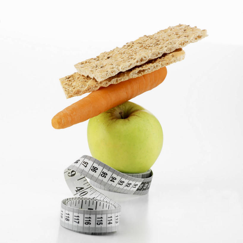 点心,无人,方图,俯视,室内,特写,白天,白色背景,桌面,桌子,苹果,萝卜,胡萝卜,蔬菜,水果,一排,阴影,新鲜,整齐,反射,测量,木制,皮尺,影子,刻度,生食,食品,果实,蔬果,食物,排列,绿色,尺,木制品,饼干,零食,青苹果,保养,橙色,保健,摄影,有机食品,绿色食品,影棚,堆,测量工具,尺子,减肥,腰围尺,队列,瘦身,量具,量仪,塑料卷尺,红萝卜,甘荀,彩图,高角度拍摄,影棚拍摄,拍摄