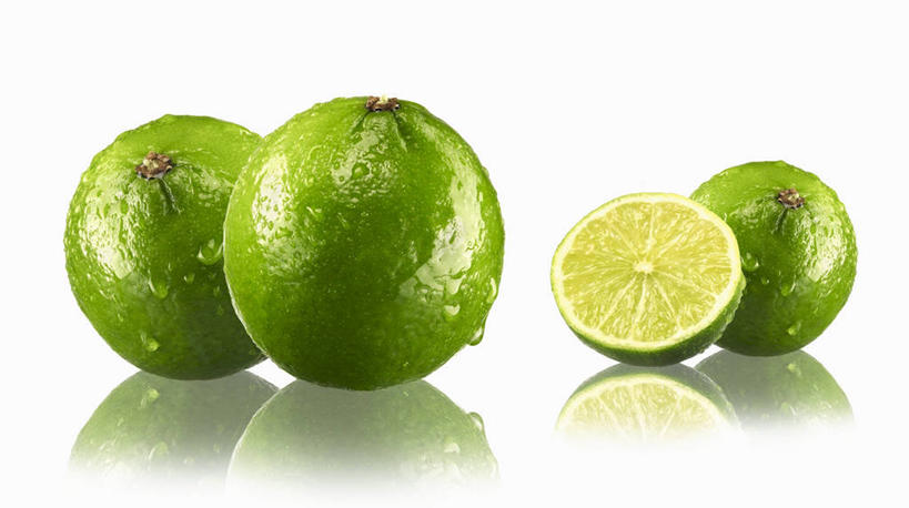 无人,横图,俯视,室内,特写,白天,白色背景,水,餐桌,桌子,水果,切开,阴影,新鲜,反射,液体,影子,水滴,生食,食品,果实,食物,绿色,切,四个,摄影,有机食品,绿色食品,影棚,餐台,剖面,切面,酸橙,代代,橙子,橙,彩图,高角度拍摄,影棚拍摄,拍摄