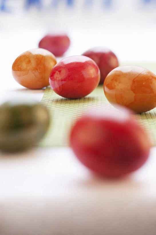 无人,竖图,俯视,室内,特写,白天,餐桌,桌子,复活节,许多,阴影,节日,朦胧,模糊,庆祝,装饰,反射,影子,蛋,很多,文化,庆典,餐台,纪念,华丽,修饰,点缀,彩蛋,复活节彩蛋,衬托,美观,雅致,雅观,彩图,高角度拍摄