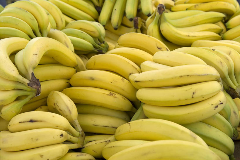 无人,横图,俯视,室内,特写,白天,香蕉,水果,一堆,许多,阴影,堆叠,堆积,新鲜,反射,影子,生食,食品,果实,食物,黄色,有机食品,绿色食品,堆,甘蕉,彩图,高角度拍摄