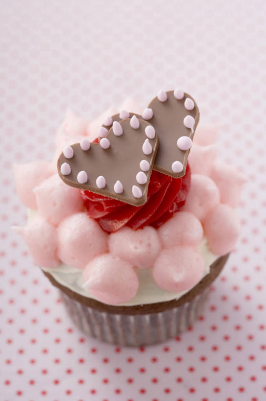 点心,无人,竖图,俯视,室内,特写,白天,爱情,下午茶,餐桌,桌子,情人节,阴影,节日,爱心,庆祝,反射,影子,食品,糖,糖果,甜点,甜品,浪漫,文化,巧克力蛋糕,食物,糕点,甜食,巧克力,庆典,温暖,温馨,心形,恩爱,餐台,纪念,朱古力,和睦,心型,彩图,高角度拍摄,融洽,蛋糕