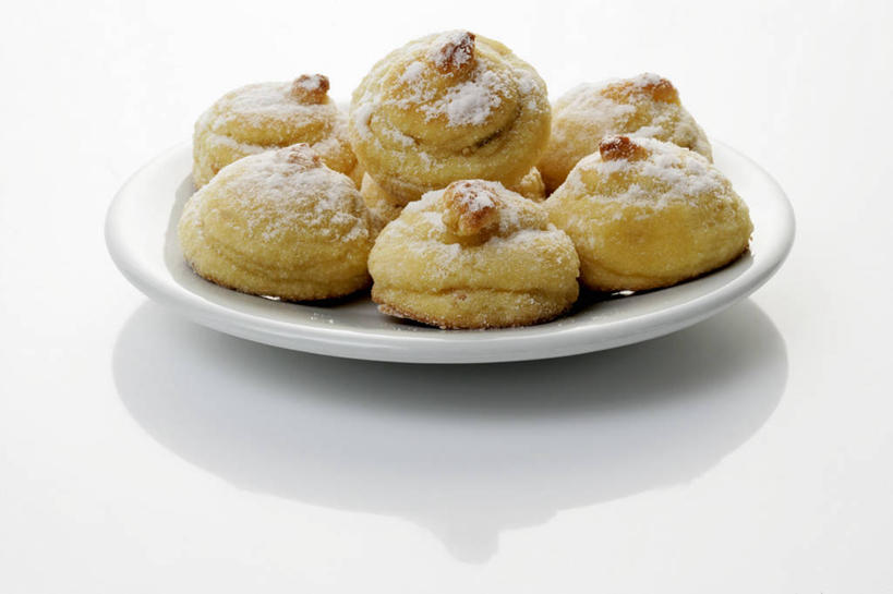 点心,无人,横图,俯视,室内,特写,白天,白色背景,餐桌,桌子,餐具,一堆,许多,阴影,堆叠,堆积,反射,碟子,粉末,盘,影子,调料,食品,糖,调味品,曲奇,调味料,食物,一个,白色,盘子,碟,饼干,零食,粉,摄影,影棚,单个,餐台,堆,曲奇饼,曲奇饼干,糖粉,粉状,粉剂,彩图,高角度拍摄,影棚拍摄,拍摄,糖类