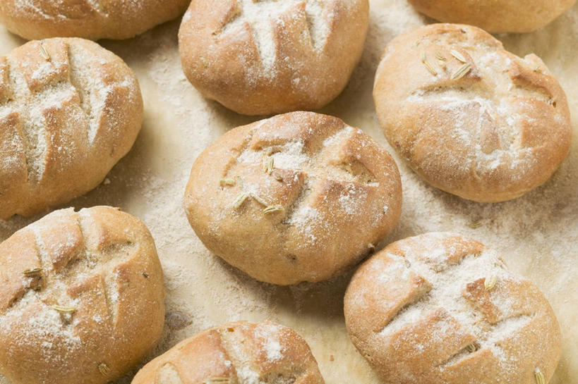 点心,面包,无人,横图,俯视,室内,特写,白天,桌面,桌子,许多,阴影,反射,木制,影子,食品,面点,很多,食物,糕点,木制品,小圆面包,彩图,高角度拍摄