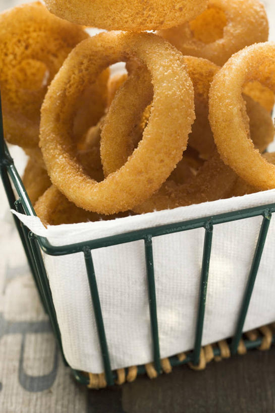 无人,竖图,俯视,室内,特写,白天,烹饪,西餐,餐桌,桌子,一堆,许多,阴影,堆叠,堆积,反射,影子,料理,食品,洋葱圈,菜肴,美食,食物,一个,容器,快餐,西式,摄影,佳肴,影棚,单个,餐台,储藏,堆,储存,西式快餐,垃圾食品,彩图,高角度拍摄,影棚拍摄,拍摄,贮存