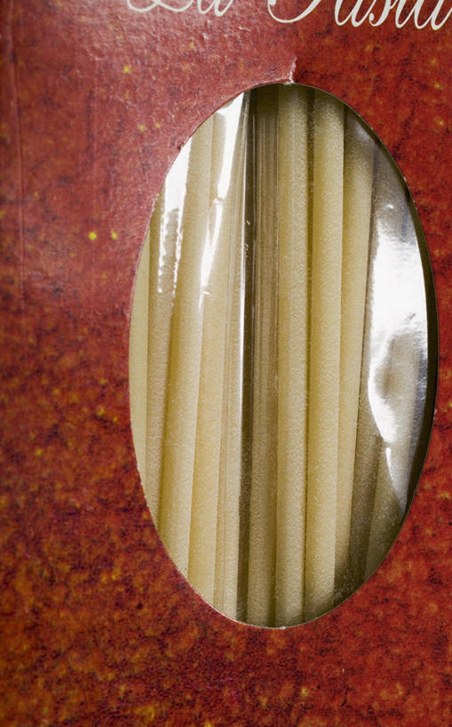 面食,面条,意大利面,无人,竖图,室内,特写,白天,正面,西餐,许多,阴影,反射,英文,标志,文字,影子,字符,字母,面,料理,食品,标识,食物,容器,西式,摄影,影棚,储藏,英文字母,储存,彩图,影棚拍摄,拍摄,贮存