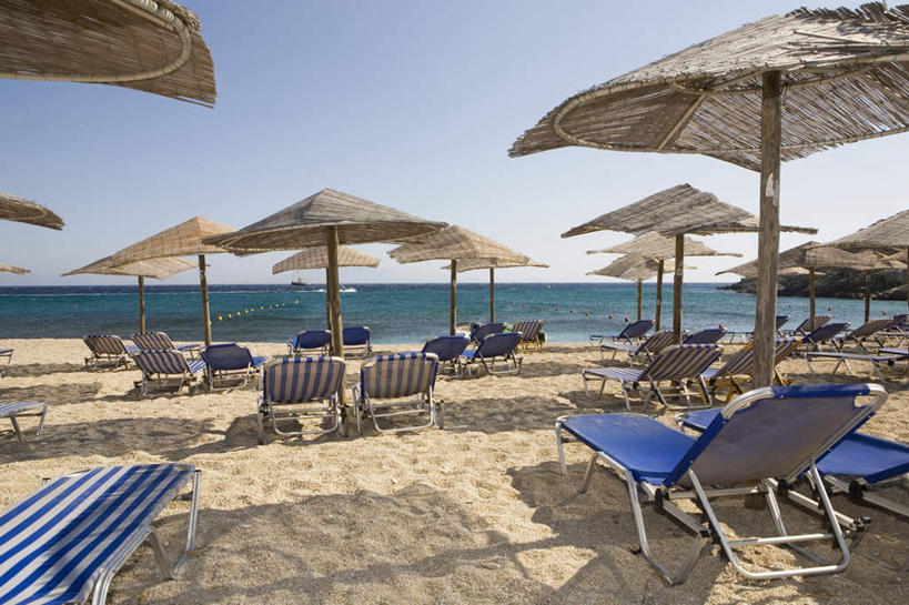 无人,横图,室外,白天,正面,旅游,度假,海浪,海洋,美景,沙滩,椅子,希腊,欧洲,许多,阴影,光线,伞,沙子,影子,雨伞,遮阳伞,躺椅,海岸,景观,浪花,水平线,辽阔,海平线,沙地,很多,娱乐,阳伞,蓝色,蓝天,天空,阳光,自然,海水,天,享受,休闲,广阔,景色,放松,晴朗,一望无际,沙滩椅,太阳伞,基克拉迪群岛,自然风光,海景,希腊共和国,万里无云,米克诺斯岛,无边无际,一马平川,基克拉泽斯群岛,大海,风浪,海,海水的波动,海滩,近岸浪,涌浪,晴空,晴空万里,彩图,水天相接,水天一线