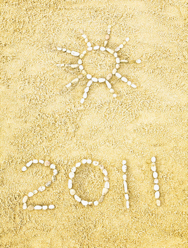 无人,竖图,俯视,室外,特写,白天,旅游,度假,石头,美景,沙滩,太阳,希腊,欧洲,一排,许多,阴影,整齐,光线,标志,沙子,石子,数字,文字,影子,字符,海岸,景观,沙地,很多,娱乐,标识,排列,一个,阳光,自然,四个,享受,休闲,鹅卵石,景色,放松,阿拉伯数字,单个,队列,自然风光,按摩石,希腊共和国,海滩,石块,彩图,高角度拍摄