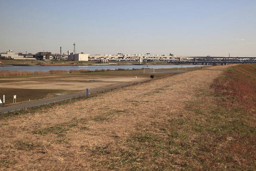 无人,家,横图,室外,白天,正面,度假,河流,美景,沙滩,水,城市风光,城市,桥梁,东京,日本,亚洲,阴影,光线,沙子,影子,房屋,屋子,河岸,河水,河滩,景观,水流,桥,沙地,娱乐,石桥,楼房,拱桥,住宅,蓝色,蓝天,天空,阳光,天,享受,休闲,景色,放松,拱形,晴朗,人行桥,石拱桥,东亚,本州,万里无云,关东地方,本州岛,日本国,东京都,荒川区,墨田区,晴空,晴空万里,彩图,房子