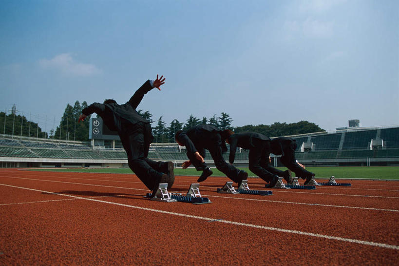 东方人,四个人,同事,商务人士,商务男性,体育馆,栏杆,运动场,起跑线,起点,跑,横图,室外,白天,鞋,衬衫,锻炼,成功,运动,合作,团队,集体,信心,草地,草坪,植物,鞋子,亚洲,一排,阴影,套装,开始,整齐,光线,起跑器,影子,跑道,围栏,皮革,黄种人,体育场,队伍,护栏,草,树,树木,排列,背面,蓝色,绿色,蓝天,天空,阳光,自然,天,田径场,生长,晴朗,成长,领导,成就,队列,商务装,合伙,领袖,塑胶跑道,助跑器,工薪阶层,万里无云,起始,体育,男人,男性,年轻男性,亚洲人,白领,上班族,晴空,晴空万里,跑步,彩图,全身,衬衣,皮鞋,健身,起跑点,全天候田径运动跑道