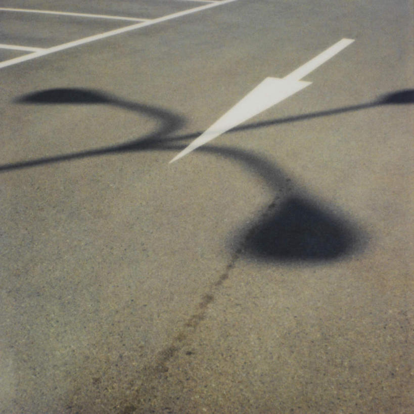 无人,方图,俯视,室外,白天,度假,美景,城市风光,城市,道路,路,人行横道,公路,阴影,光线,影子,景观,人行道,交通,方向,娱乐,箭头,白色,阳光,享受,休闲,景色,放松,指向,人行横道线,簇,斑马线,马路,彩图,高角度拍摄