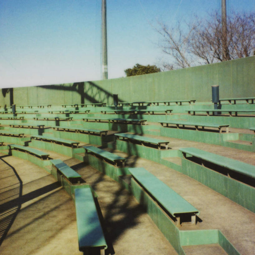 无人,体育馆,运动场,方图,室外,白天,正面,度假,美景,植物,城市风光,城市,路灯,照明,许多,环绕,围绕,景观,灯光,地面,娱乐,观众席,体育场,座椅,座位,灯,树,树木,排列,绿色,自然,享受,休闲,景色,放松,生长,成长,照亮,照明设备,队列,运动馆,彩图