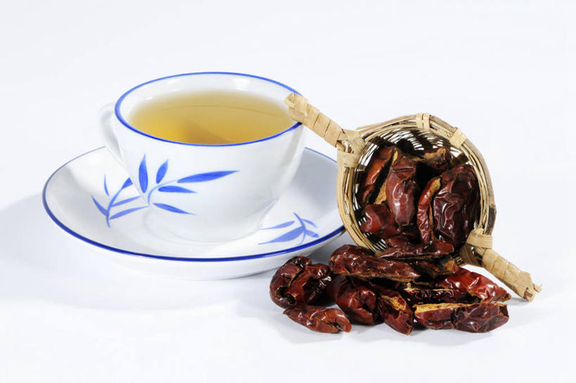 无人,横图,俯视,室内,特写,白天,白色背景,幸福,餐桌,茶,桌子,杯子,餐具,一堆,许多,阴影,堆叠,堆积,反射,分离,碟子,滤器,盘,影子,陶瓷,茶叶,陶瓷制品,很多,一杯,过滤,娱乐,三个,盘子,茶具,水杯,碟,享受,休闲,温馨,枣,放松,乐趣,摄影,红枣,影棚,餐台,堆,提神,舒适,茶器,净化,醒脑,枣子,滤茶器,大枣,茶杯,彩图,高角度拍摄,影棚拍摄,拍摄