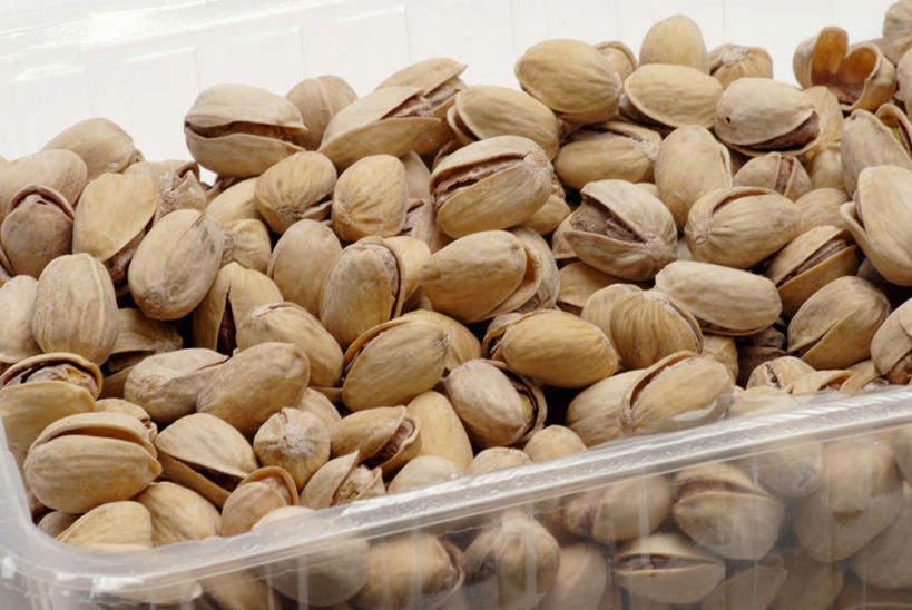 无人,横图,俯视,室内,特写,白天,白色背景,许多,大量,朦胧,模糊,塑料,坚果,盒子,容器,塑料制品,干果,摄影,影棚,储藏,无名子,开心果,储存,胡棒子,绿仁果,彩图,高角度拍摄,影棚拍摄,拍摄,贮存