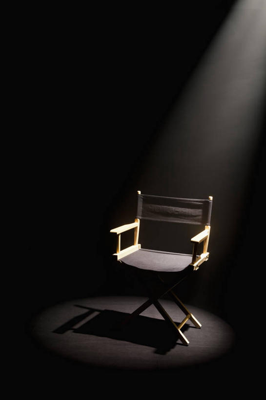 无人,竖图,室内,特写,白天,正面,静物,椅子,一把,阴影,黑色背景,光线,影子,灯光,会议椅,摄影,影棚,办公椅,商务椅,培训椅,彩图,影棚拍摄,拍摄,追光