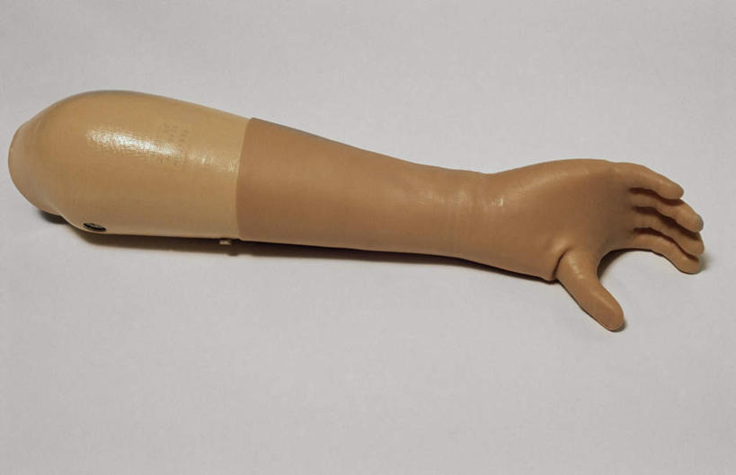 手,无人,横图,俯视,室内,特写,白天,白色背景,静物,阴影,反射,影子,一个,模型,手部,摄影,影棚,单个,假肢,彩图,高角度拍摄,影棚拍摄,拍摄