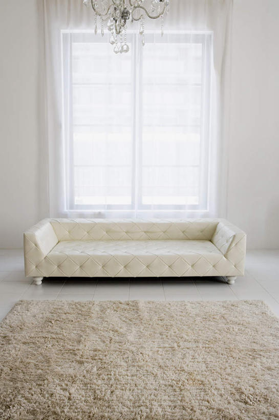 无人,家,客厅,竖图,室内,白天,正面,别墅,窗户,家具,沙发,装修,建筑,纺织品,照明,欧式,阴影,装饰,反射,毛毯,毯子,影子,房屋,墙,屋子,公寓,灯光,豪华,建设,现代,装潢,洋房,楼房,顶灯,玻璃窗,墙壁,墙面,住宅,灯,纺织,灯具,垫子,室内装潢,温暖,华丽,修饰,样板房,明亮,照亮,点缀,起居室,舒适,家居装潢,照明设备,房屋设计,地中海风格,古典风格,简约风格,布艺沙发,室内设计,宽敞,样板房装潢,衬托,美观,雅致,雅观,客堂,设计,彩图,房子