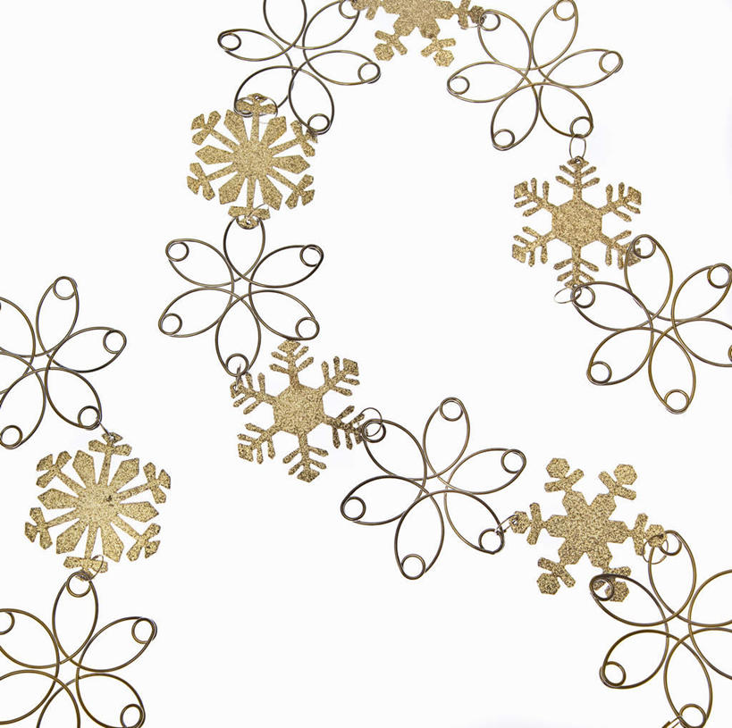 无人,横图,俯视,室内,特写,白天,白色背景,静物,圣诞节,一排,许多,节日,庆祝,整齐,装饰,雪花,很多,文化,排列,庆典,摄影,影棚,纪念,华丽,修饰,点缀,队列,衬托,美观,雅致,雅观,彩图,高角度拍摄,影棚拍摄,拍摄