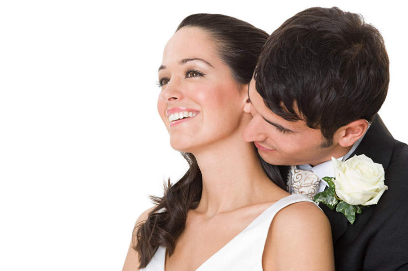 西方人,两个人,家庭,夫妻,新娘,新郎,站,抱,笑,微笑,露齿笑,横图,室内,白天,白色背景,正面,婚纱,衬衫,西装,爱情,婚礼,快乐,幸福,纯洁,热情,玫瑰,叶子,欧洲,欧洲人,套装,正装,庆祝,盛开,绿叶,玫瑰花,领带,结婚,浪漫,花蕾,注视,职业装,花,花瓣,花朵,鲜花,花苞,花蕊,观察,看,站着,温暖,温馨,喜庆,一家人,嫩叶,恩爱,恋人,摄影,影棚,抱着,观看,纪念,和睦,察看,搂着,关注,感动,尊敬,天真,刺玫花,徘徊花,男人,男性,年轻男性,年轻女性,女人,女性,白种人,年轻人,夫妇,情侣,叶,叶片,怀抱,搂,搂抱,相抱,拥抱,站立,半身,彩图,影棚拍摄,衬衣,婚礼服,礼服,高兴,拍摄,伴侣,融洽