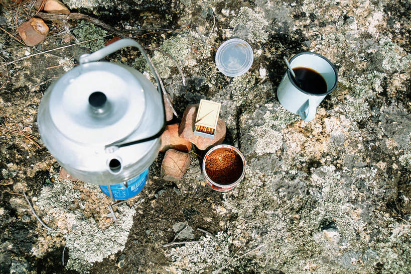 点心,面包,咖啡,无人,横图,俯视,室外,特写,白天,旅游,度假,幸福,美景,沙滩,杯子,金属制品,非洲,埃及,朦胧,模糊,金属,壶,沙子,勺子,陶瓷,河岸,河滩,景观,食品,面点,陶瓷制品,沙地,娱乐,水壶,食物,糕点,饮料,一个,自然,茶壶,马克杯,容器,水杯,调羹,汤匙,享受,休闲,温馨,景色,放松,乐趣,单个,提神,舒适,古埃及,自然风光,醒脑,北非,阿拉伯埃及共和国,金字塔之国,棉花之国,软饮料,阿非利加洲,彩图,高角度拍摄