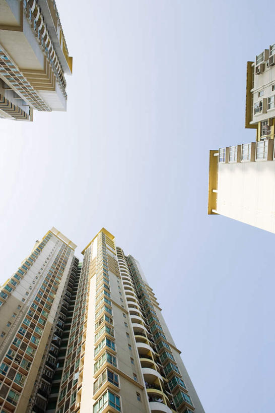 无人,高楼大厦,竖图,室外,白天,仰视,标志建筑,大厦,地标,建筑,摩天大楼,广州,中国,亚洲,阴影,反射,影子,房屋,屋子,云,云朵,公寓,建筑群,云彩,建设,楼房,住宅,蓝色,白云,蓝天,天空,天,晴朗,东亚,广东,广东省,中华人民共和国,华南地区,省会,广州市,粤,晴空,彩图,低角度拍摄,房子,大楼,高层建筑,高楼,摩天楼