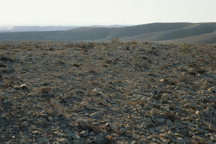 无人,横图,室外,白天,正面,旅游,度假,石头,美景,山,阴影,光线,石子,影子,景观,山峰,山峦,娱乐,天空,阳光,自然,群山,天,享受,休闲,景色,放松,晴朗,自然风光,万里无云,石块,岩石,晴空,晴空万里,彩图