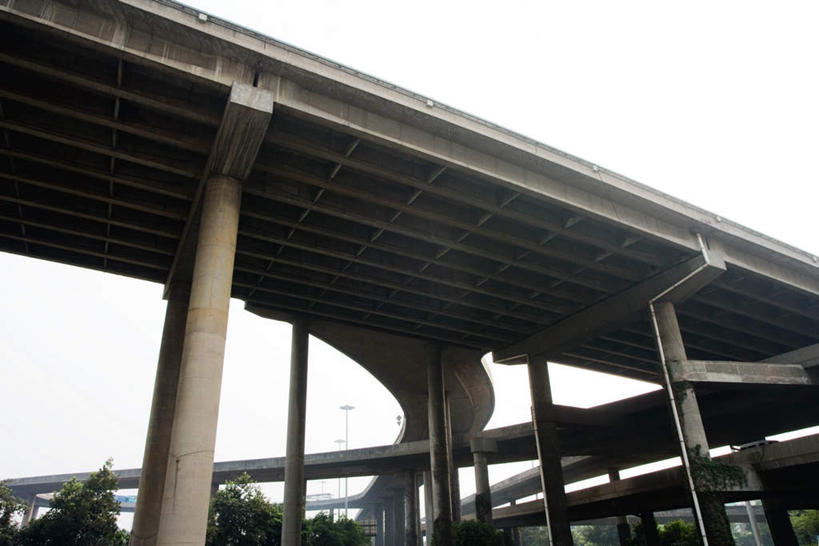 无人,横图,室外,白天,仰视,度假,美景,植物,城市风光,城市,大桥,道路,立交桥,路,路灯,桥梁,指示牌,公路,中国,亚洲,标志,景观,云,云朵,高架,桥,灯光,分界线,停车线,交通,云彩,娱乐,标识,灯,树,树木,绿色,白云,天空,自然,天,享受,休闲,景色,放松,生长,成长,车行道,车行道分界线,照明设备,标线,东亚,车行线,中华人民共和国,马路,彩图,低角度拍摄