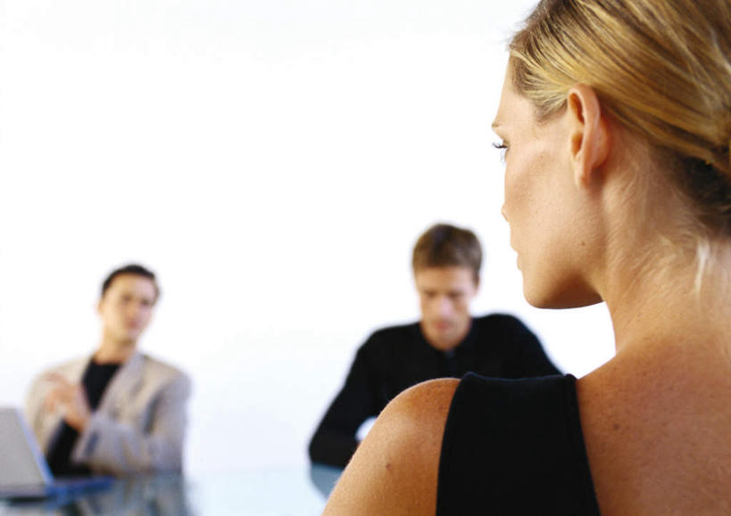 西方人,背部,三个人,同事,商务人士,商务男性,商务女性,横图,室内,白天,正面,衬衫,成功,合作,团队,集体,信心,电脑,笔记本电脑,欧洲,欧洲人,套装,朦胧,模糊,网络,通讯设备,队伍,无线,领导,成就,通信设备,商务装,无线网络,合伙,领袖,无线上网,便携式电脑,工薪阶层,手提电脑,男人,男性,年轻男性,年轻女性,女人,女性,白种人,白领,上班族,半身,彩图,衬衣