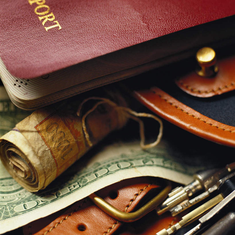 无人,方图,俯视,室内,特写,白天,安全,钱,静物,钱币,防护,钥匙,钞票,金融,纸币,皮夹子,钱包,经济,保护,开启,零钱包,皮夹,封闭,保险,私密,流通,纸钞,贸易,保全,周全,安稳,安定,防盗,平安,货币,现金,彩图,高角度拍摄