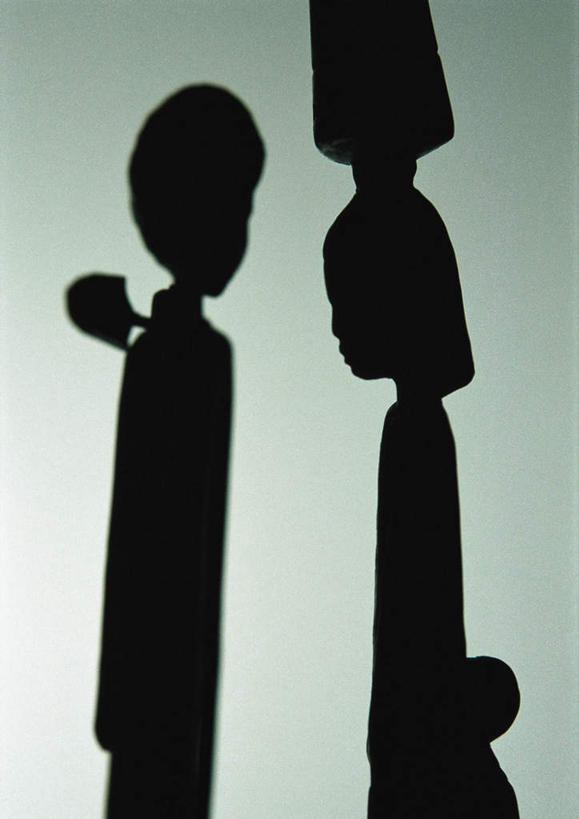 两个人,夫妻,站,举,竖图,室内,特写,白天,侧面,爱情,静物,雕塑,握,灰色背景,朦胧,模糊,艺术,装饰,雕刻,雕像,浪漫,拿,拎,拿着,工艺品,托,站着,恩爱,握着,恋人,摄影,影棚,纪念,美术,主题,陈列,功能,美学,男人,男性,年轻男性,年轻女性,女人,女性,情侣,举着,向上举,向上伸,向上托,站立,半身,彩图,影棚拍摄,拍摄,伴侣,拎着