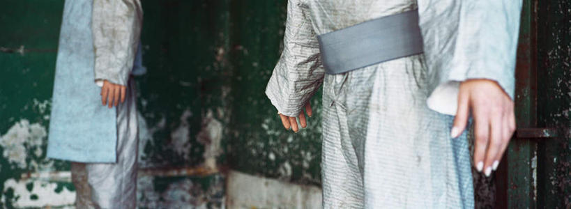 西方人,两个人,伙伴,朋友,科学家,站,横图,室内,白天,侧面,工作服,制服,友谊,实验,欧洲,欧洲人,花纹,研究,科学,纹路,墙,实验室,研究室,墙壁,墙面,绿色,站着,科研,化验,检验,研究所,科学研究者,化验室,检验室,工作制服,友情,男人,男性,年轻男性,年轻女性,女人,女性,白种人,科学工作者,站立,半身,彩图,工作套服