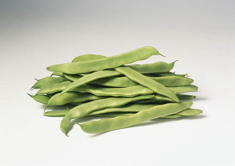 无人,横图,俯视,室内,特写,白天,白色背景,植物,餐桌,桌子,豆,蔬菜,一堆,许多,堆叠,堆积,新鲜,豆类,豆子,刀豆,食品,四季豆,食物,绿色,摄影,有机食品,绿色食品,影棚,餐台,堆,芸豆,豆科,菜豆,二季豆,白肾豆,架豆,玉豆,去豆,彩图,高角度拍摄,影棚拍摄,拍摄