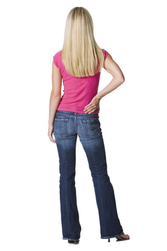 西方人,一个人,站,竖图,室内,白天,白色背景,欧洲,欧洲人,仅一个年轻女性,仅一个女性,仅一个人,服装,裤子,牛仔裤,休闲装,背面,衣服,粉色,站着,休闲,休闲服,摄影,服饰,影棚,背手,年轻女性,女人,女性,白种人,站立,彩图,全身,影棚拍摄,拍摄