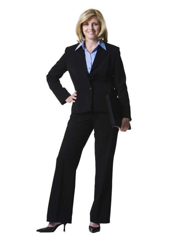 西方人,一个人,商务人士,商务女性,站,笑,微笑,露齿笑,竖图,室内,白天,白色背景,正面,高跟鞋,时尚,鞋子,欧洲,欧洲人,仅一个女性,仅一个人,套装,注视,手叉腰,叉腰,观察,看,站着,仅一个中年女性,摄影,影棚,观看,察看,关注,时髦,商务装,工薪阶层,时兴,女人,女性,中年女性,白种人,白领,上班族,站立,彩图,全身,影棚拍摄,拍摄