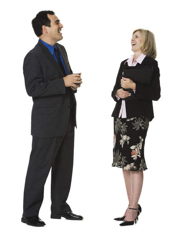 西方人,两个人,同事,商务人士,商务男性,商务女性,站,笑,说,大笑,竖图,室内,白天,白色背景,侧面,高跟鞋,衬衫,时尚,讨论,兴奋,成功,合作,团队,集体,信心,鞋子,欧洲,欧洲人,握,套装,材料,档案,文件,纸,领带,拿,拿着,注视,队伍,相视,手稿,资料,观察,看,站着,张嘴,面对面,握着,摄影,影棚,观看,对视,证明,察看,领导,互视,象征,庄重,成就,关注,时髦,文档,相对,商务装,身份,合伙,领袖,张大嘴巴,文件架,工薪阶层,资料架,相看,哈哈大笑,正式,地位,文件框,文件座,资料档,资料座,时兴,交流,男人,男性,女人,女性,中年男性,中年女性,白种人,白领,上班族,张开嘴,沟通,讲话,交谈,商讨,说话,谈话,站立,彩图,全身,影棚拍摄,衬衣,高兴,狂笑,拍摄