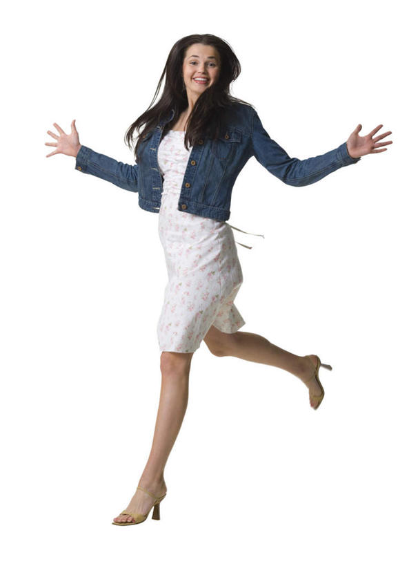 西方人,一个人,跳,伸展双臂,笑,微笑,露齿笑,竖图,室内,白天,白色背景,正面,高跟鞋,裙子,时尚,鞋子,欧洲,欧洲人,仅一个年轻女性,仅一个女性,仅一个人,连衣裙,服装,注视,衣服,观察,看,摄影,服饰,影棚,观看,察看,衣着,穿着,关注,时髦,衣饰,时兴,年轻女性,女人,女性,白种人,敞开双臂,伸开双臂,跳跃,展开双肩,张开手臂,张开双臂,彩图,全身,影棚拍摄,拍摄