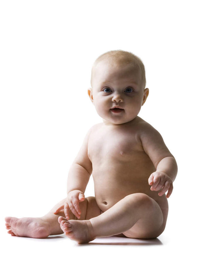 西方人,婴儿,儿童,一个人,坐,竖图,室内,白天,白色背景,正面,纯洁,欧洲,欧洲人,仅一个人,注视,裸露,小孩,观察,看,可爱,摄影,活泼,影棚,观看,察看,关注,宝宝,裸,纯真,烂漫,无邪,伶俐,天真,白种人,孩子,坐着,彩图,全身,影棚拍摄,拍摄