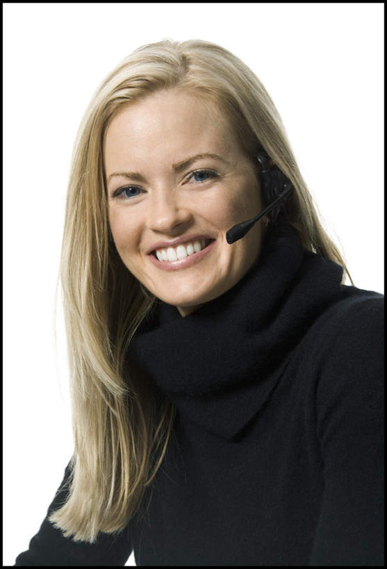 西方人,脸,头,脸颊,头发,一个人,商务人士,商务女性,笑,微笑,露齿笑,竖图,室内,特写,白天,白色背景,正面,毛衣,通讯,客服,欧洲,欧洲人,仅一个年轻女性,仅一个女性,仅一个人,套装,信息,话务员,注视,肩膀,一个,耳机,耳麦,话筒,观察,看,金色,服务,通信,摄影,影棚,单个,观看,协调,察看,麦克风,头戴式耳麦,关注,销售,商务装,线衫,工薪阶层,客服人员,电话销售,接待员,年轻女性,女人,女性,白种人,头部,长发,直发,脸部,脸蛋,面部,白领,接线员,上班族,半身,彩图,影棚拍摄,绒衣,套衫,套头毛衣,线衣,拍摄,头戴式耳机