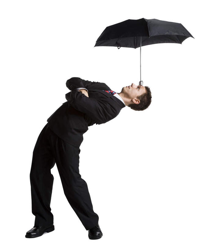 西方人,一个人,商务人士,商务男性,站,双手交叉,竖图,室内,白天,白色背景,侧面,衬衫,西装,欧洲,欧洲人,仅一个男性,仅一个人,一把,套装,正装,伞,雨伞,领带,注视,职业装,阳伞,仅一个年轻男性,黑色,观察,看,站着,摄影,影棚,观看,张开双腿,察看,下腰,双手抱胸,关注,商务装,工薪阶层,展开双腿,男人,男性,年轻男性,白种人,白领,上班族,站立,彩图,全身,影棚拍摄,衬衣,拍摄,伸展双腿