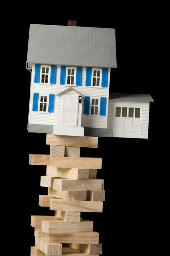 无人,竖图,室内,特写,白天,正面,游戏,智慧,静物,玩具,一堆,许多,堆叠,堆积,黑色背景,立体,空间,玩,娱乐,模型,休闲,积木,规划,益智,摄影,影棚,活动,堆,思维,发泄,消遣,智力,想象,抽积木,宣泄,直观,建筑模型,建筑设计,设计,玩耍,嬉戏,彩图,影棚拍摄,拍摄