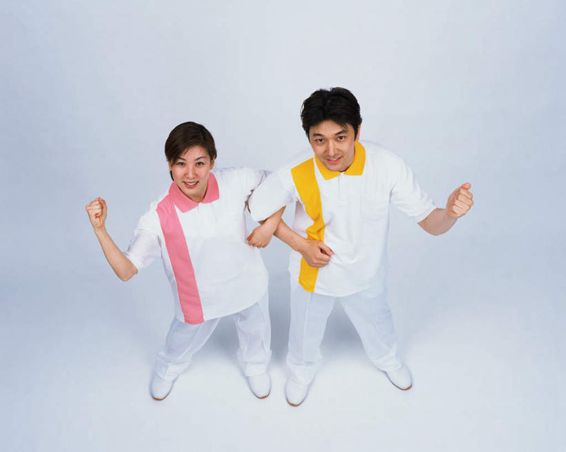 东方人,拳,两个人,夫妻,站,握手,横图,俯视,室内,白天,白色背景,爱情,亚洲,服装,浪漫,注视,休闲装,黄种人,衣服,观察,看,站着,休闲,休闲服,恩爱,恋人,摄影,服饰,影棚,观看,察看,关注,男人,男性,年轻男性,年轻女性,女人,女性,亚洲人,拳头,情侣,搀手,拉手,手拉手,手握手,站立,彩图,高角度拍摄,全身,影棚拍摄,拍摄,伴侣